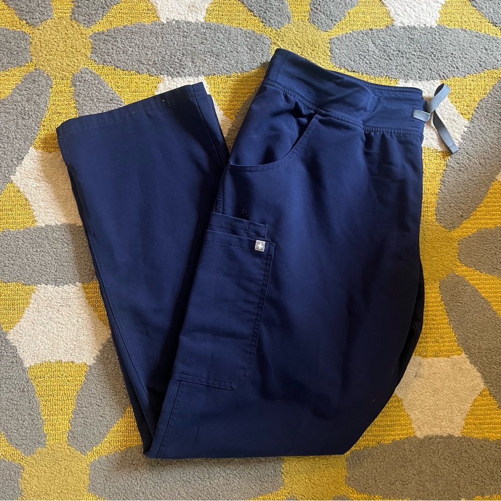 FIGS Navy Blue Cargo Pants Scrubs Size XL Tall